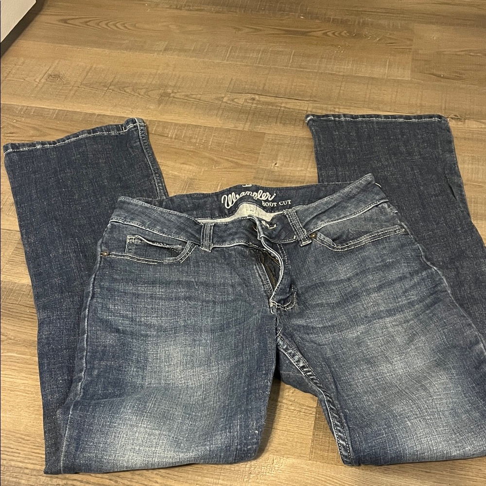 Wrangler Women's Classic Indigo Boot Cut Jeans